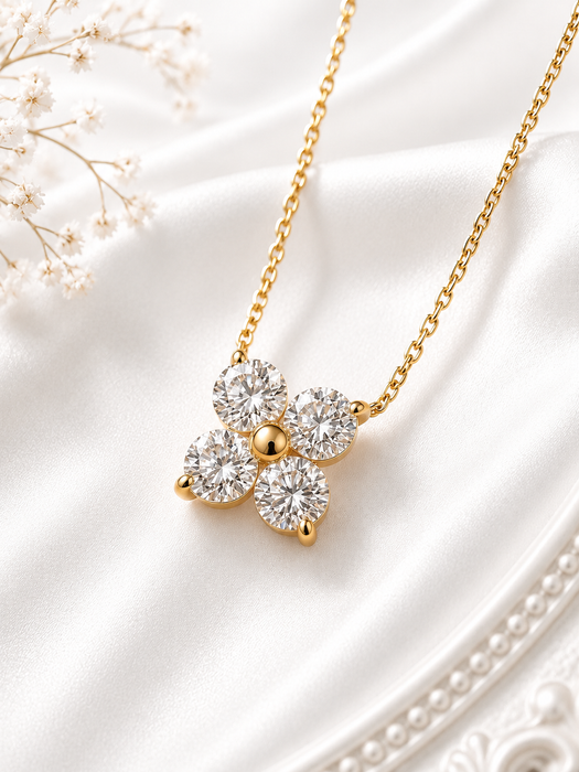 NO BRAND Clover Diamond Necklace