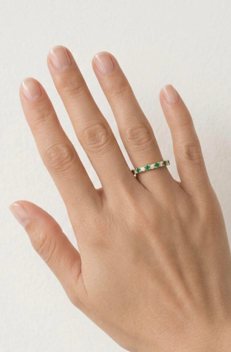 NO BRAND Emerald Diamond Ring