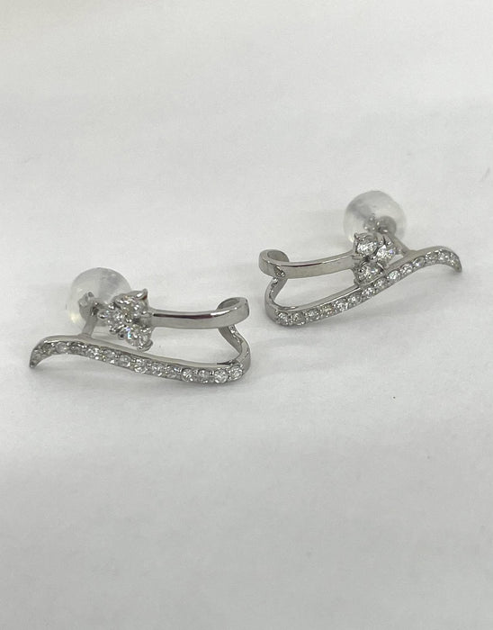 NO Brand Diamond Earrings