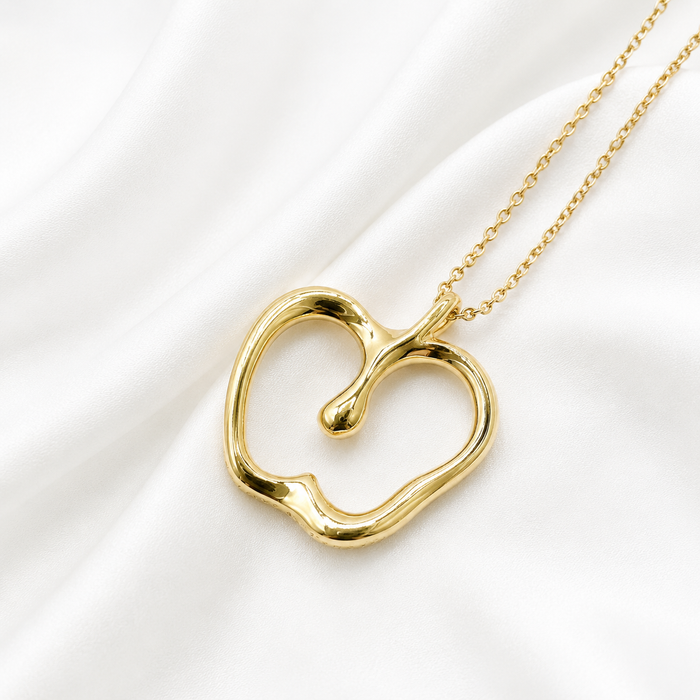 TIFFANY & CO. Elsa Peretti Apple Necklace
