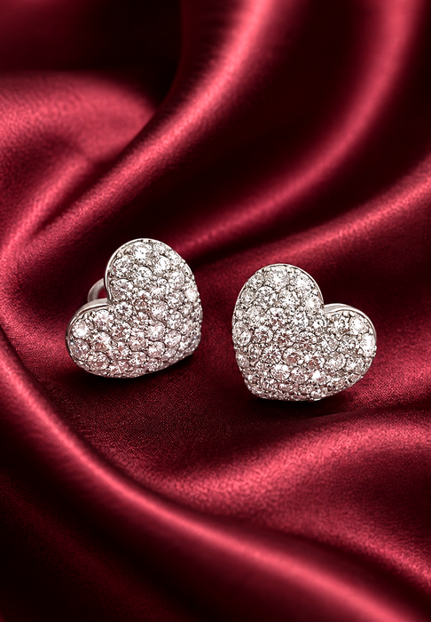 NO BRAND Heart Cluster Diamond Stud Earrings