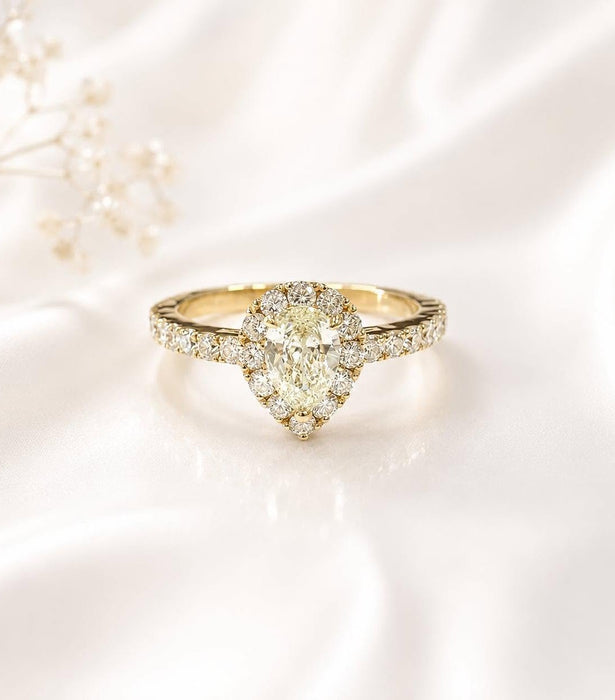 NO BRAND Pear Shape Diamond Ring