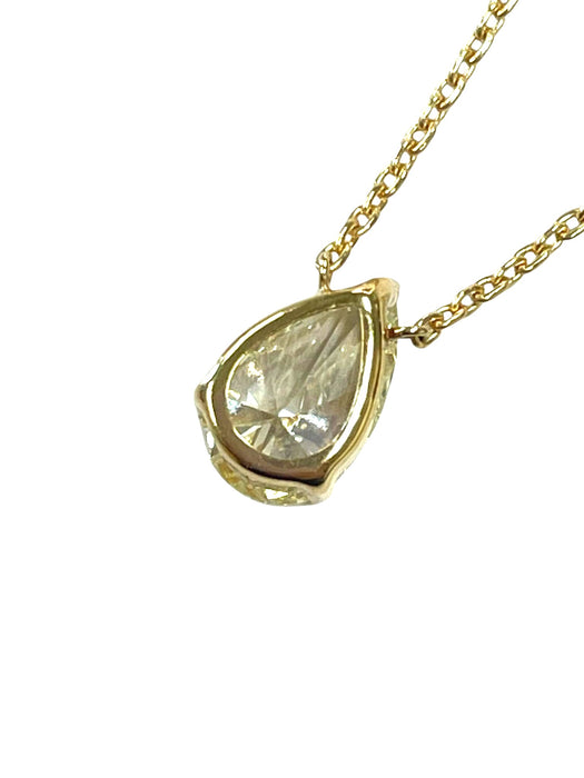 NO BRAND Pear Shape Diamond Necklace