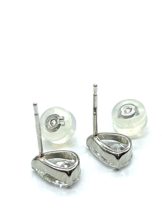 NO BRAND Pear Shape Diamond Stud Earrings