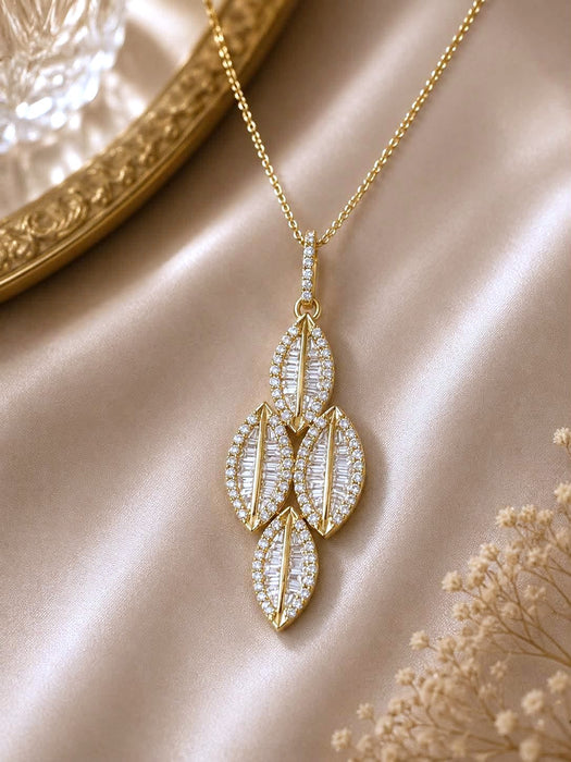 NO BRAND Lead Baguette Diamond Necklace
