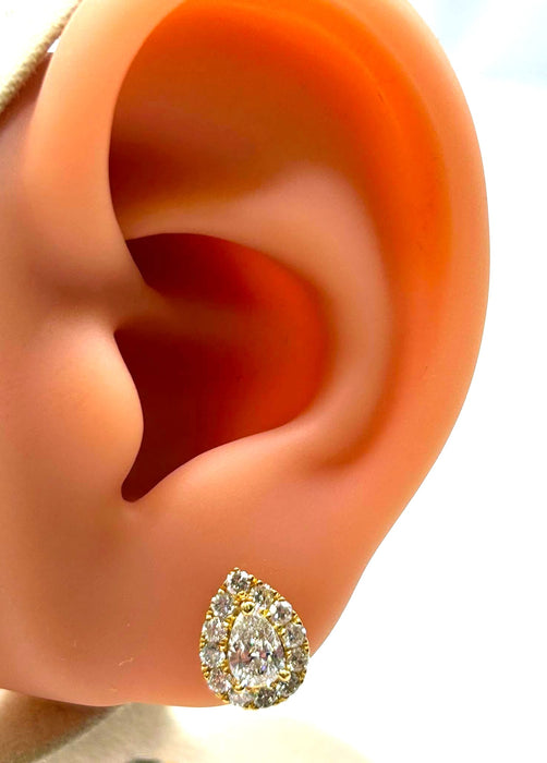 NO BRAND Pear Shape Diamond Earrings