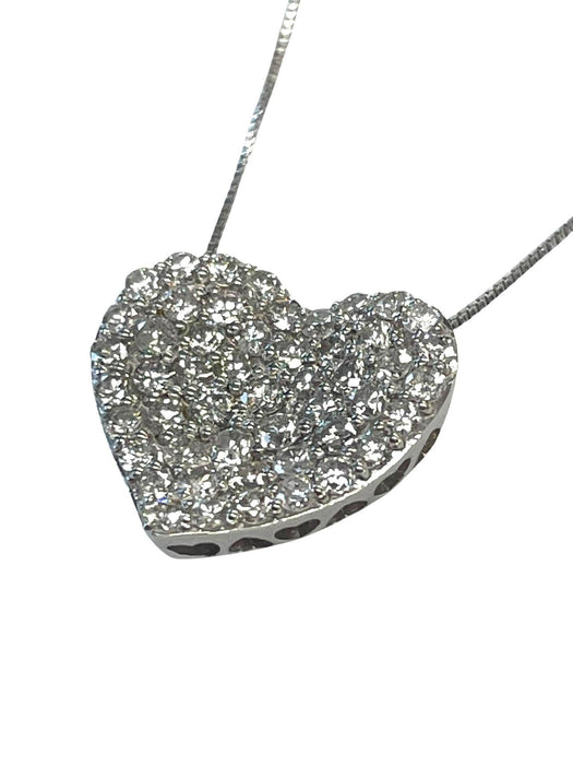 NO BRAND Heart Cluster Diamond Necklace
