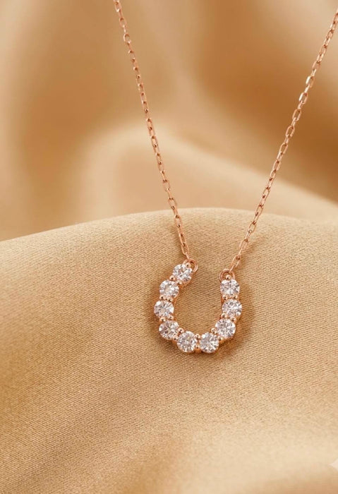 NO BRAND Horseshoe Diamond Necklace