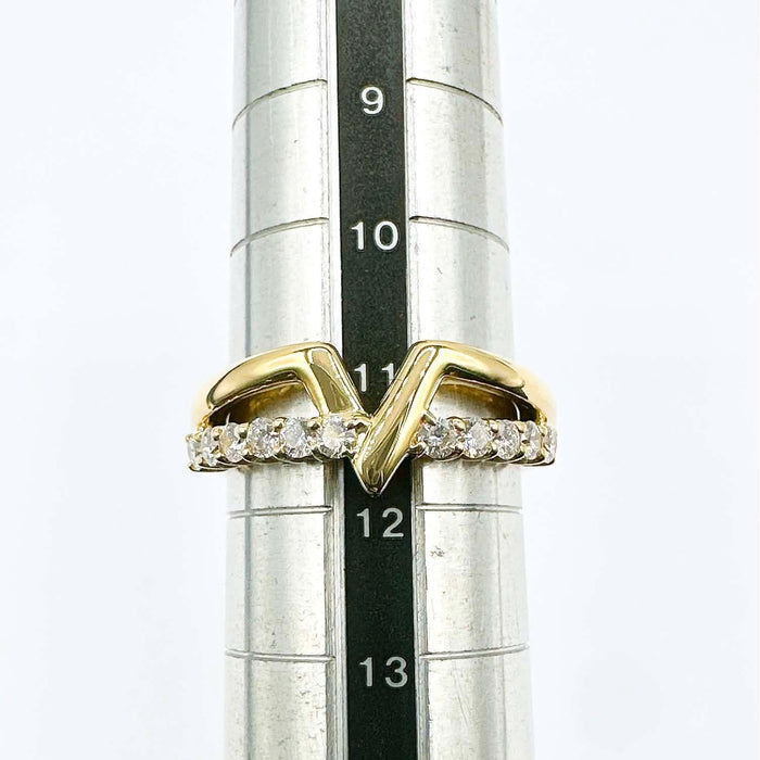 VALENTINO V Diamond Ring
