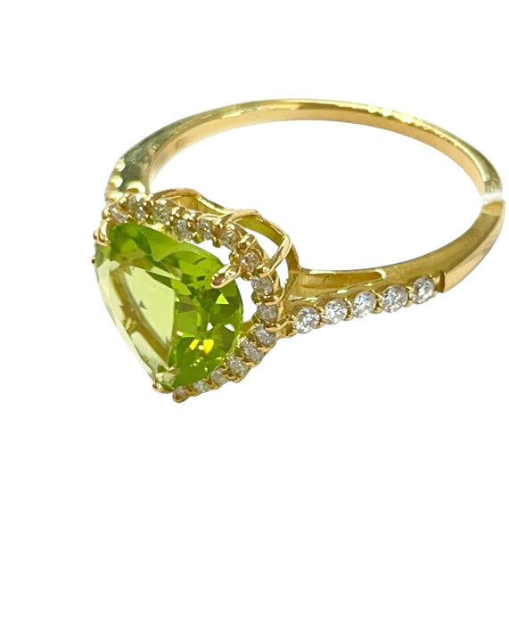 NO BRAND Peridot Heart Diamond Ring