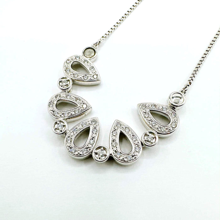 TASAKI Flower Motif Magnet Diamond Necklace
