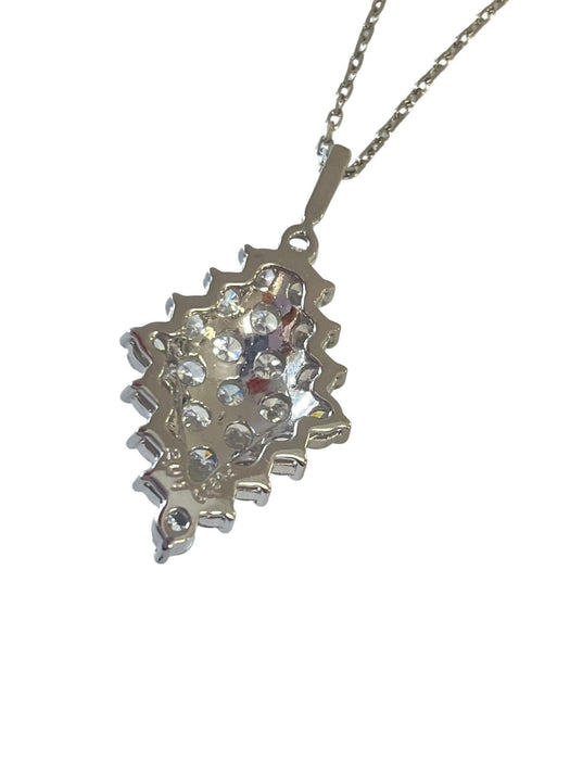 NO BRAND Cluster Diamond Necklace