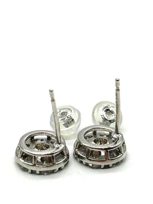 NO BRAND Round Cluster Diamond Earrings