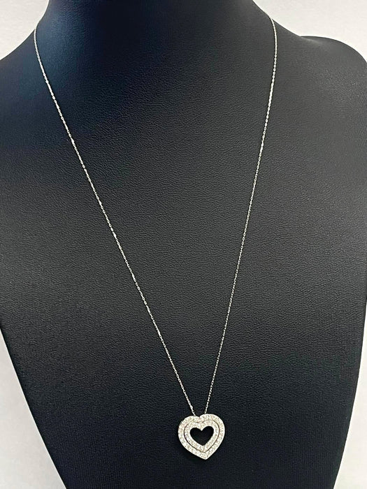 NO BRAND Heart Cluster Diamond Necklace
