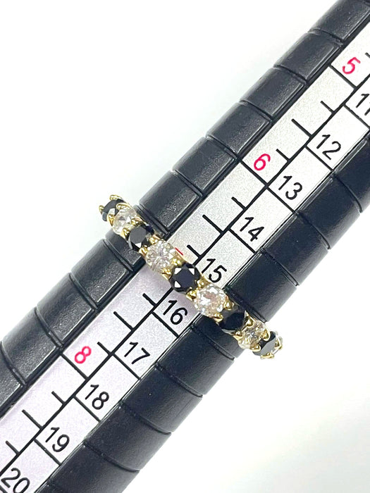 NO BRAND Black & White Diamond Ring