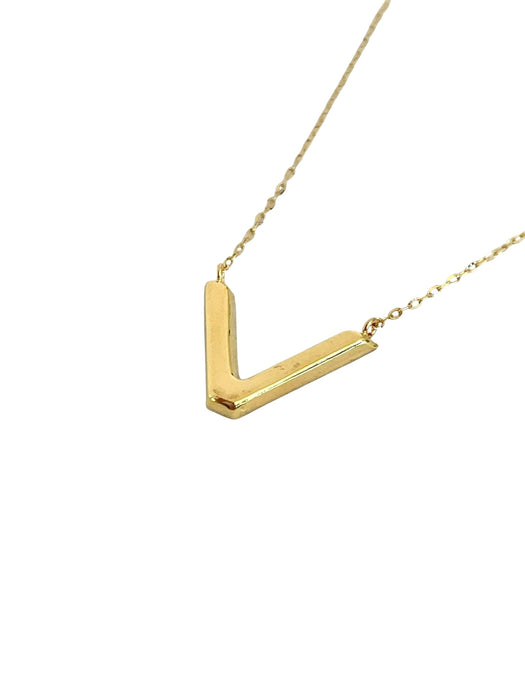 NO BRAND V Initial Necklace