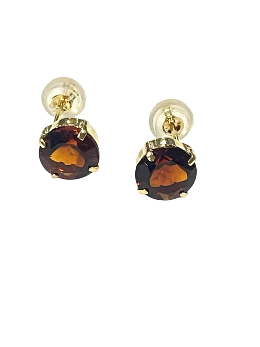 NO BRAND Garnet Stud Earrings