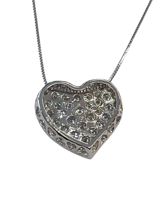 NO BRAND Heart Cluster Diamond Necklace