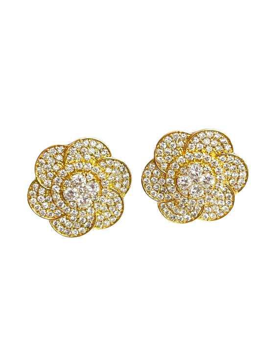 NO BRAND Floral Cluster Diamond Stud Earrings