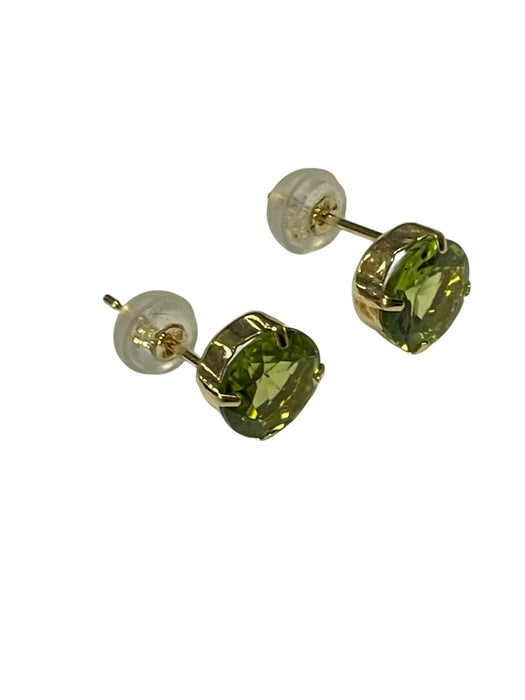 NO BRAND Peridot Stud Earrings