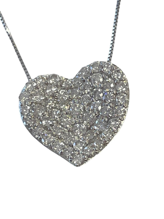 NO BRAND Heart Cluster Diamond Necklace