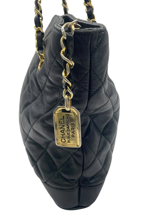 CHANEL Matelassé Lambskin Chain Shoulder Bag
