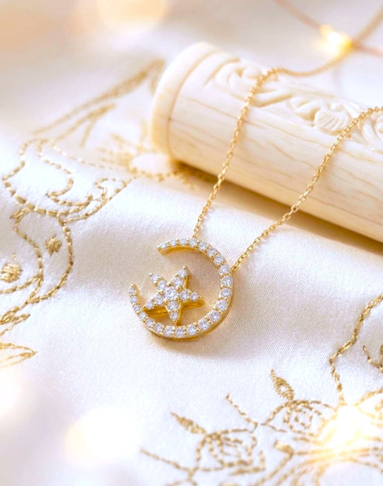 NO BRAND Star & Moon Diamond Necklace