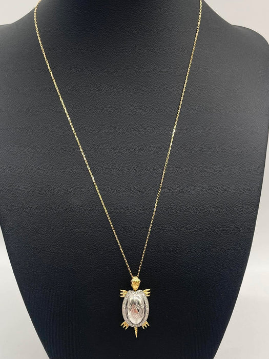 NO BRAND Turtle Two-Tone Diamond Necklace