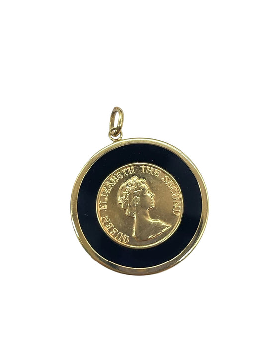 NO BRAND Queen Elizabeth Onyx Coin Top Pendant
