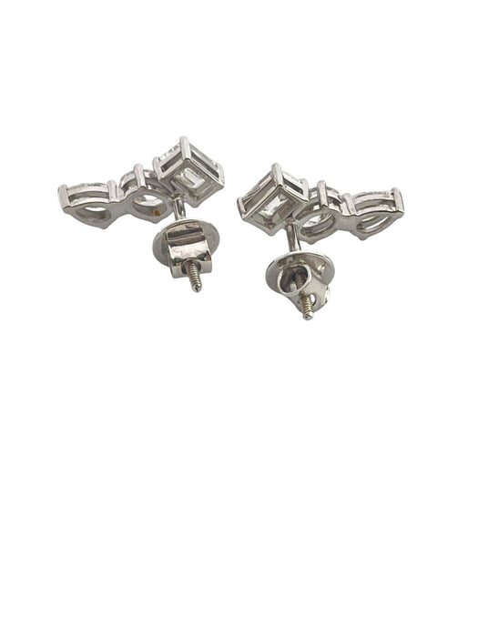 NO BRAND 3P Shape Diamond Stud Earrings