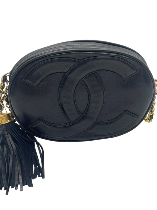 CHANEL CC Logo Tassel Oval Chain Shoulder Bag