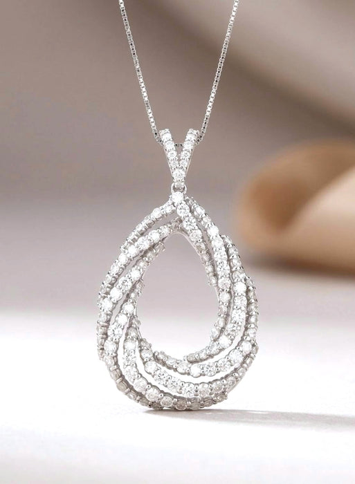 NO BRAND Pear Shape Cluster Diamond Necklace
