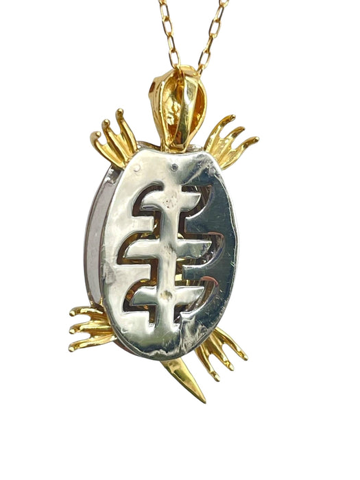 NO BRAND Turtle Two-Tone Diamond Necklace