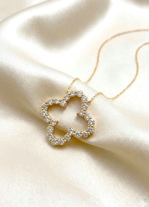 NO BRAND Clover Diamond Necklace