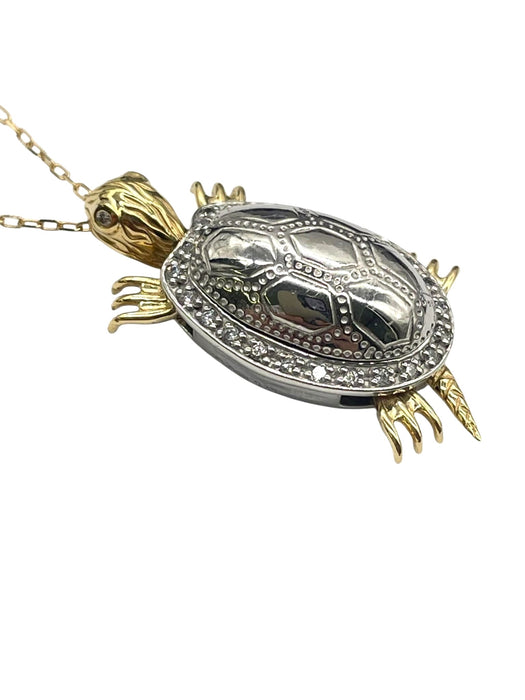 NO BRAND Turtle Two-Tone Diamond Necklace