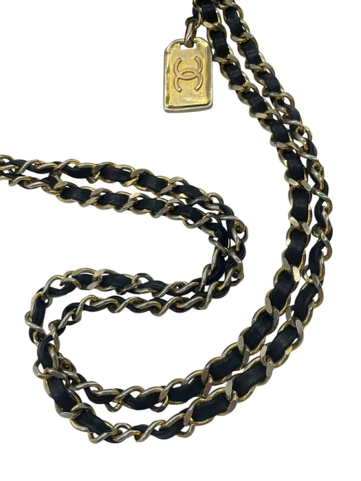 CHANEL Matelassé Lambskin Chain Shoulder Bag