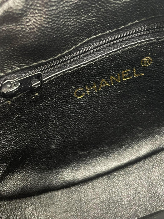 CHANEL CC Logo Tassel Oval Chain Shoulder Bag