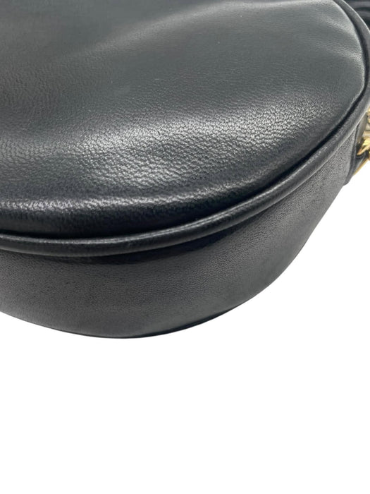 CHANEL CC Logo Tassel Oval Chain Shoulder Bag