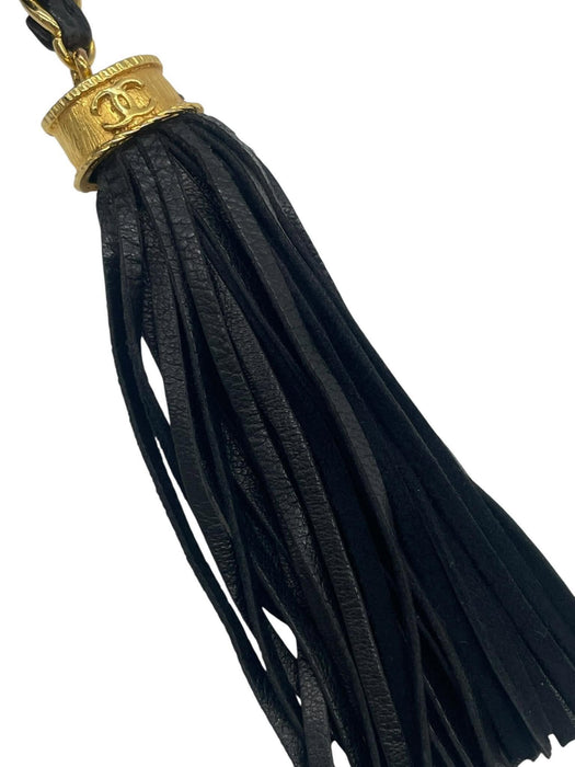 CHANEL CC Logo Tassel Oval Chain Shoulder Bag