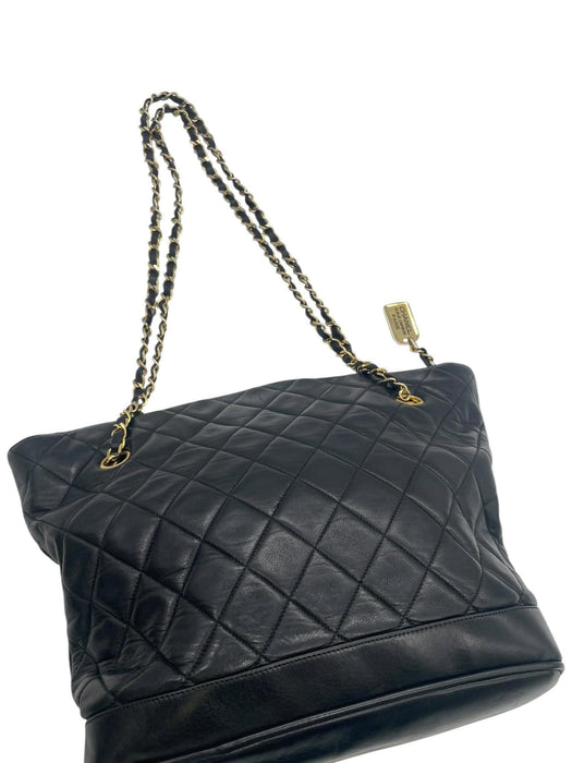 CHANEL Matelassé Lambskin Chain Shoulder Bag