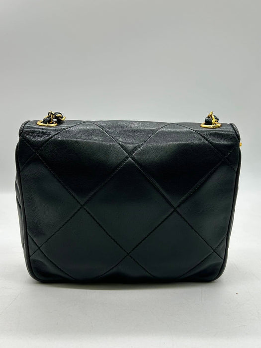 CHANEL Interlocking CC Black Lambskin Shoulder Bag