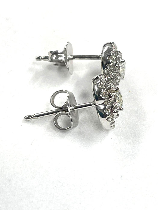 NO BRAND Heart Cluster Diamond Stud Earrings