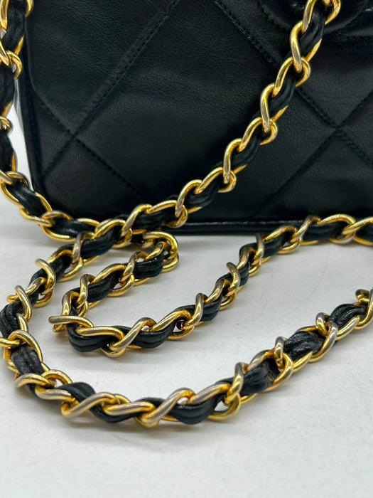 CHANEL Interlocking CC Black Lambskin Shoulder Bag