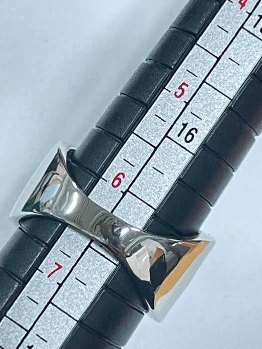 NO BRAND Baguette Diamond Ring