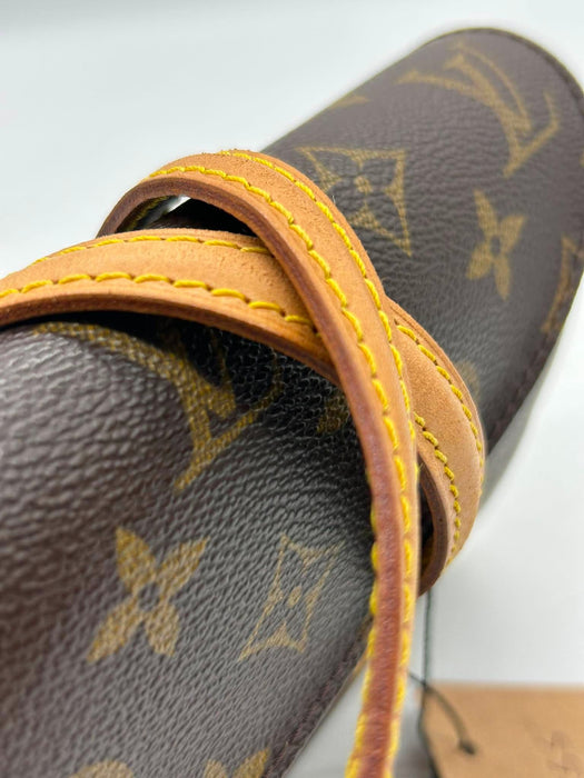 LOUIS VUITTON Sonatine Monogram Handbag