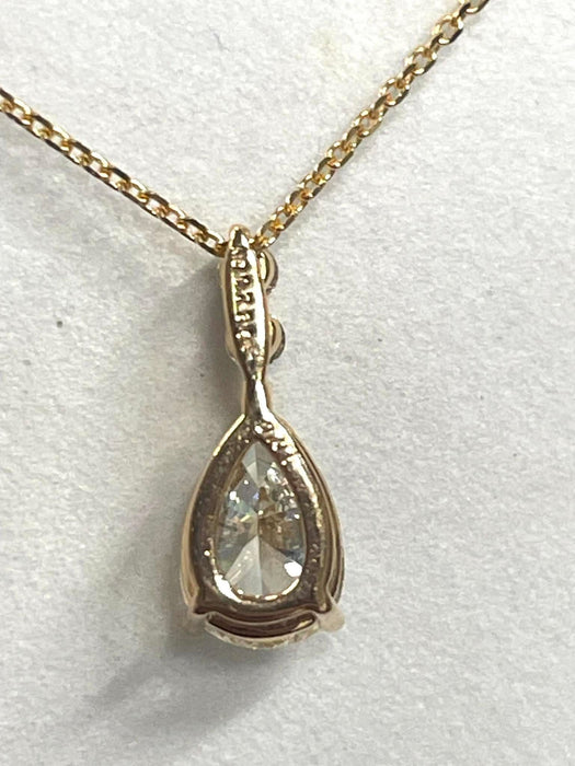 NO BRAND Pear Shape 3P Diamond Necklace