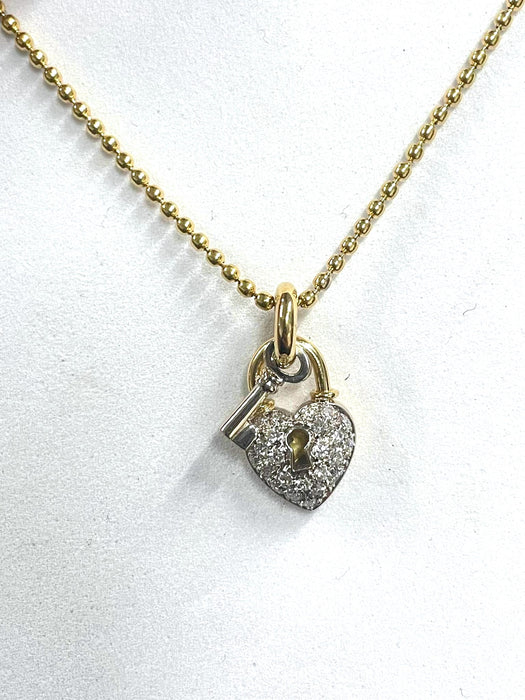 NO BRAND Heart Key Cluster Diamond Necklace