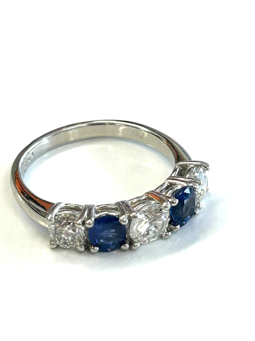 NO BRAND Sapphire & Diamond Ring