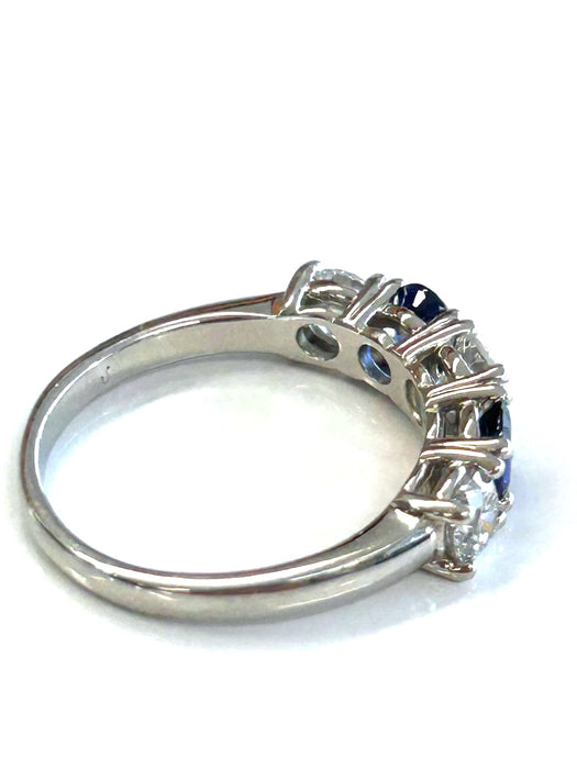 NO BRAND Sapphire & Diamond Ring