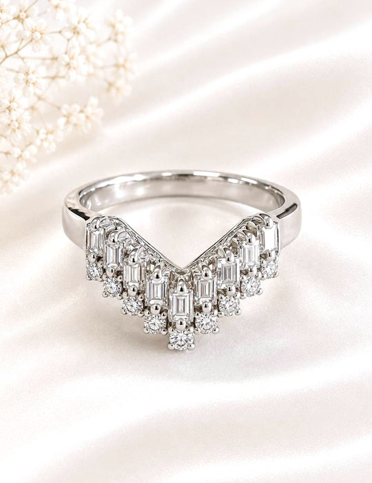 NO BRAND V Baguette Diamond Ring